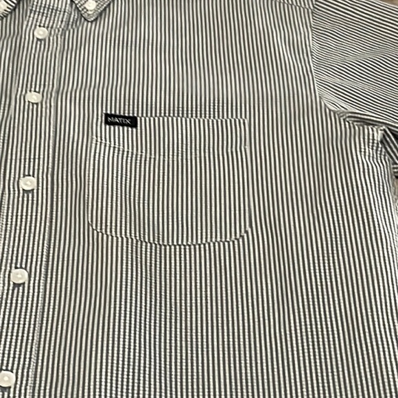 Like 🆕 Matix Men’s Clothing Co Button Down shirt, Size Small - Picture 3 of 4